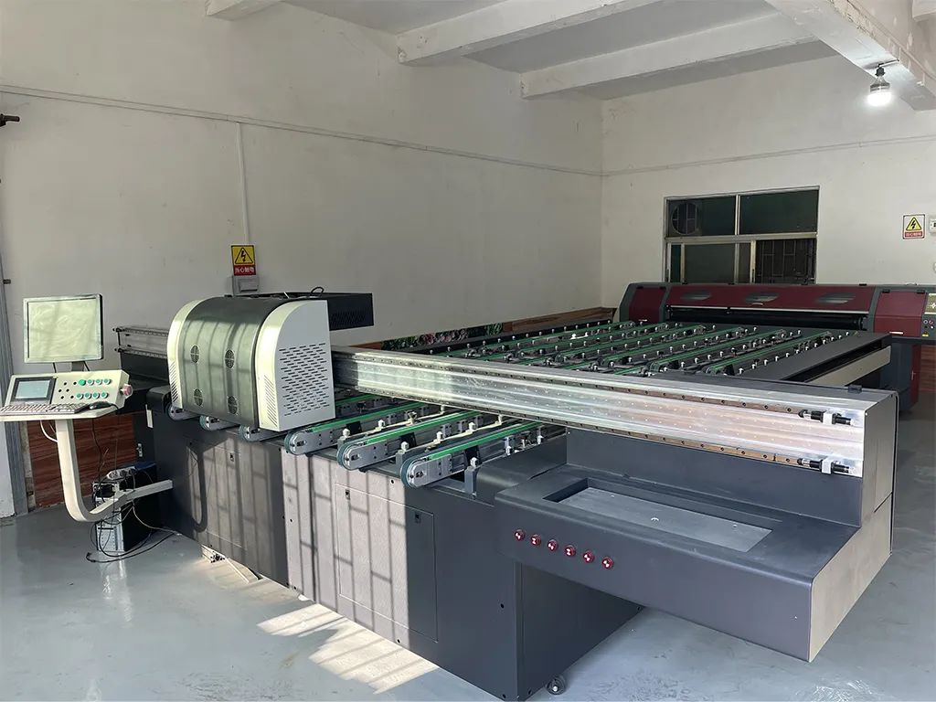 uv打印機(jī),uv平板打印機(jī),萬能打印機(jī),uv彩印機(jī),uv打印機(jī)廠家,龍潤(rùn)